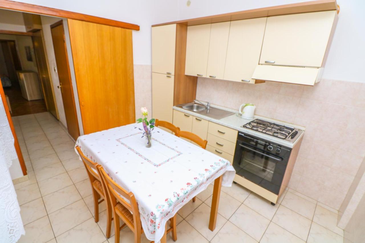 Apartment Marulic In Old Town Baška Eksteriør billede
