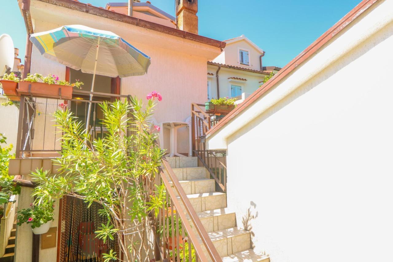 Apartment Marulic In Old Town Baška Eksteriør billede