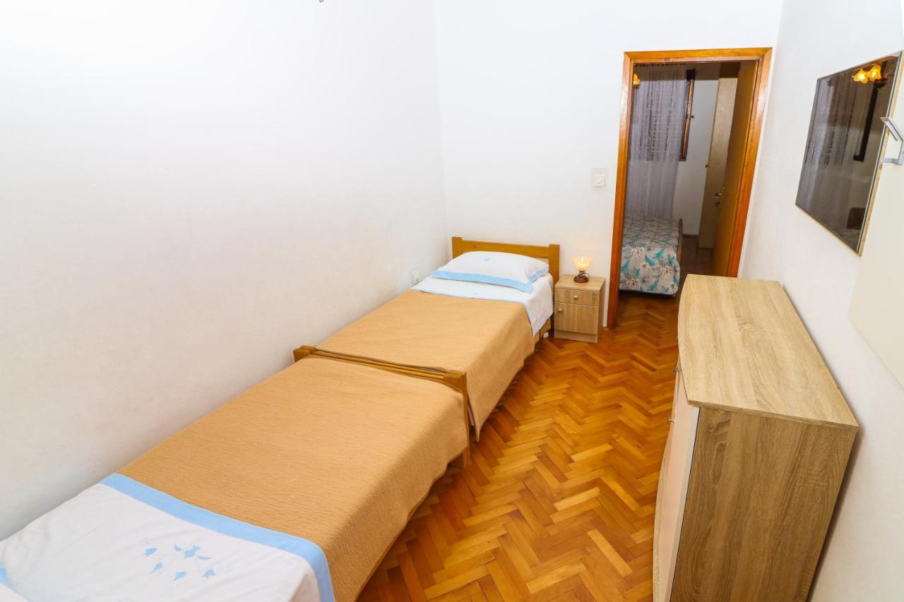 Apartment Marulic In Old Town Baška Eksteriør billede