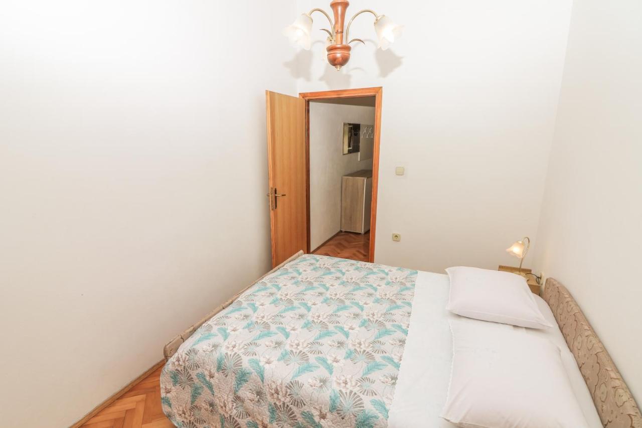 Apartment Marulic In Old Town Baška Eksteriør billede